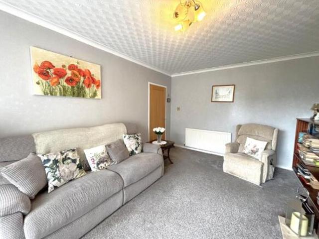Bungalow for sale in Low Moor, West Yorkshire