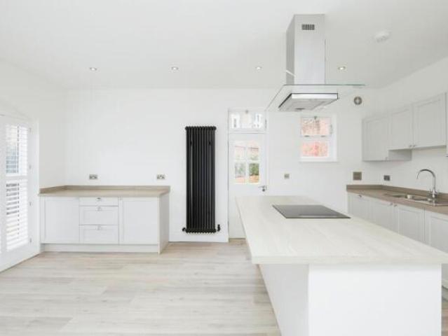 Bungalow for sale in East Midlands