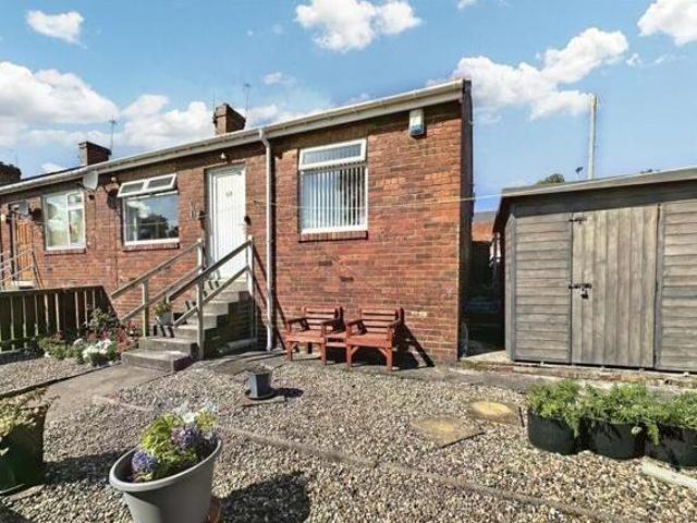 House for sale in Quaking Houses, Stanley