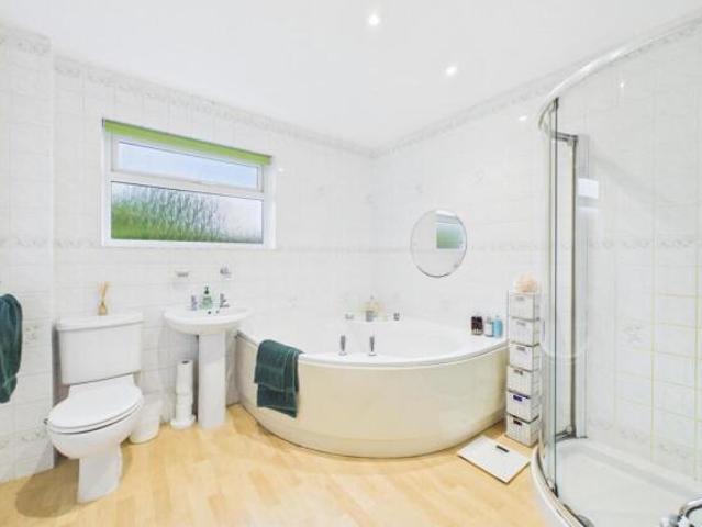 Bungalow for sale