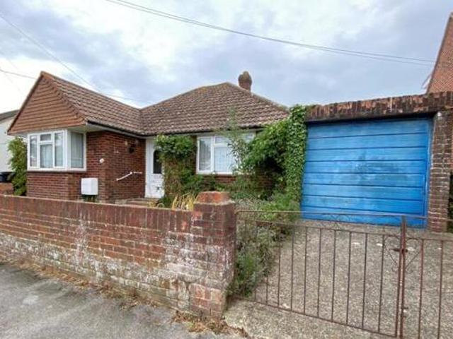 House for sale in Mill Hill, Ash