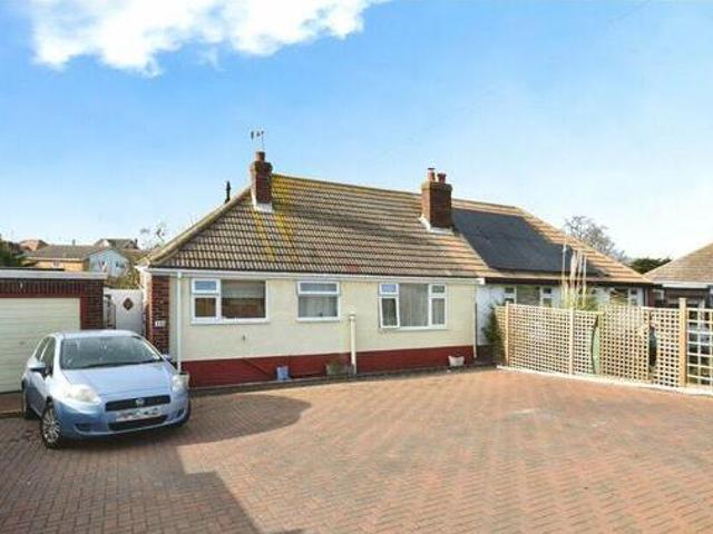 House for sale in Frinton and Walton, Dale Hill