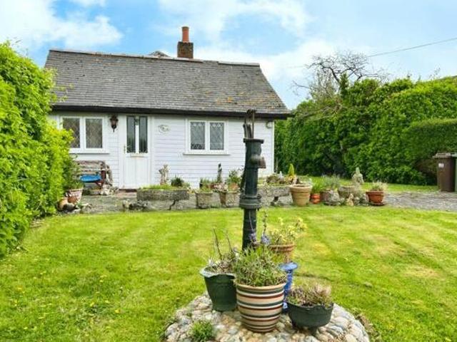House for sale in Heathlands, East Sussex
