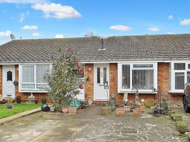 House for sale in Knaphill, Woking