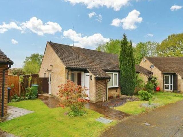 House for sale in Horsell, Woking