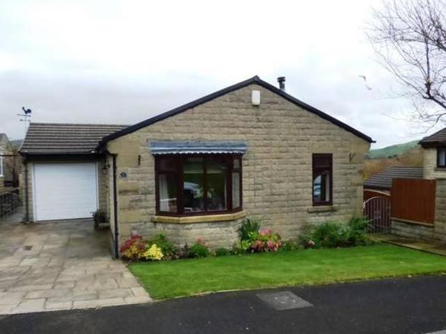 House for sale in Froggatt, East Midlands