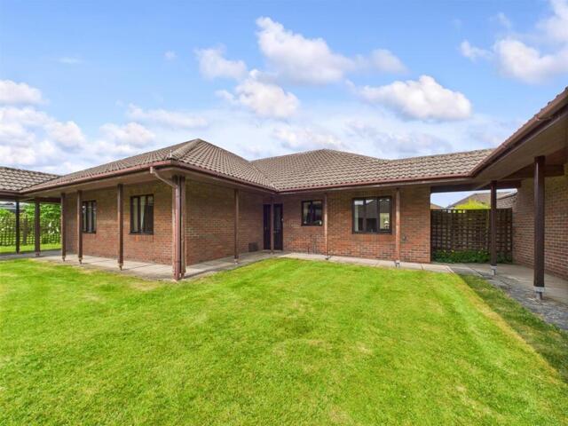 Bungalow for sale in Gobowen, Shropshire
