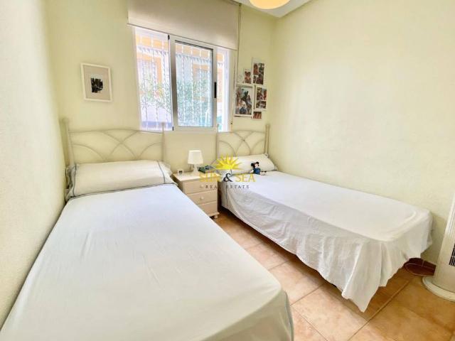 Piso en alquiler en Guardamar Del Segura, Valencia