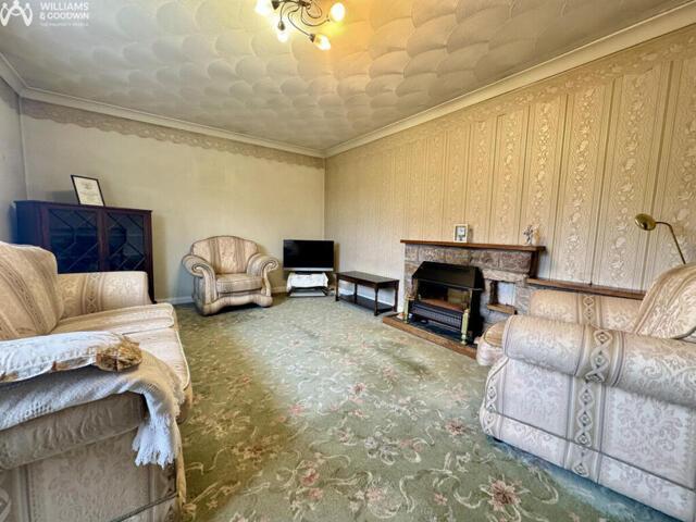 Bungalow for sale in Llanfachraeth
