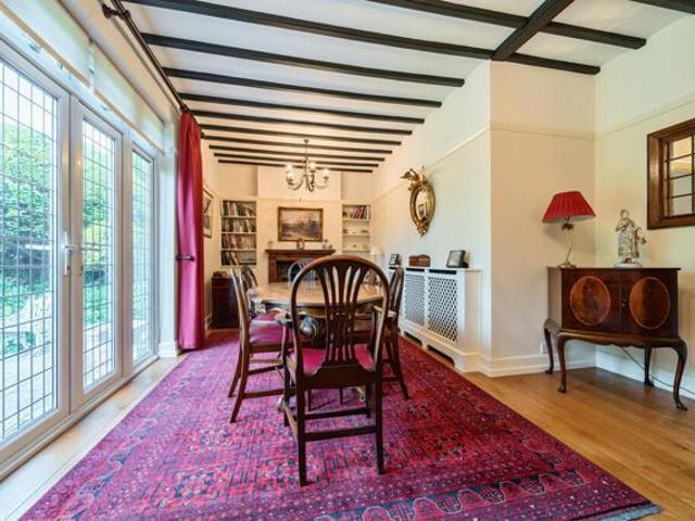 Bungalow for sale in Whetstone, Greater London