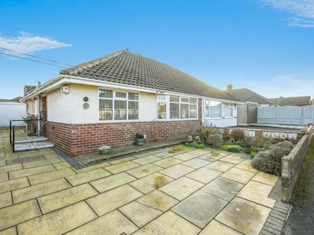 Bungalow for sale in Maghull, Maghull