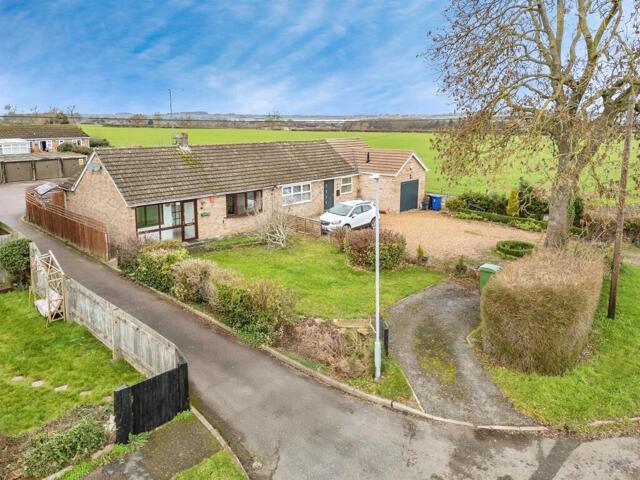 Bungalow for sale in Rothersthorpe, Northamptonshire