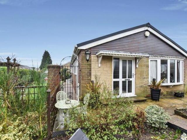 Bungalow for sale in Oulton, West Yorkshire