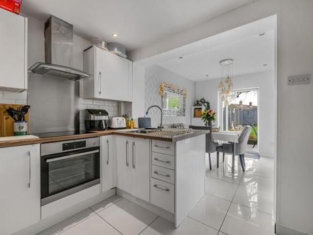 Bungalow for sale in Tattenham Corner, Red Hill