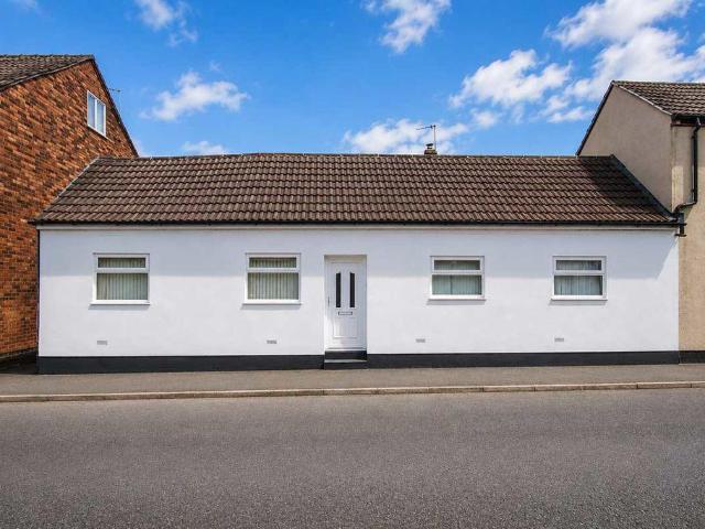 Bungalow for rent in Boley Park, Staffordshire