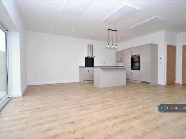House for rent in Upton Rocks, Widnes