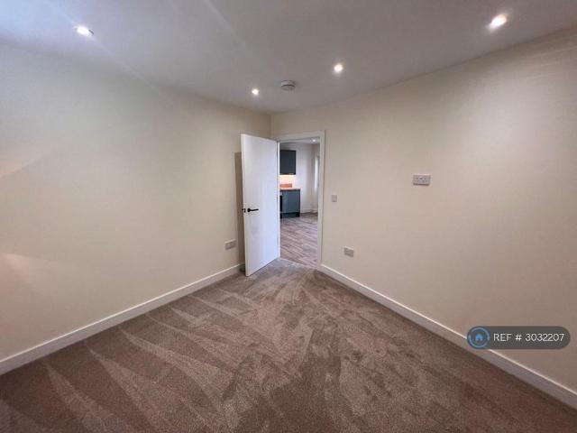 House for rent in Wolverton and Greenleys, Old Wolverton