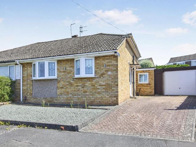 Bungalow for rent in Allestree, East Midlands