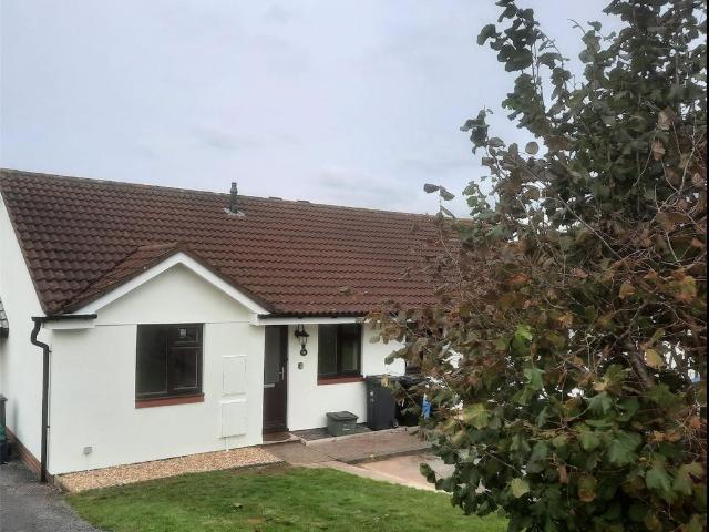 Bungalow for rent in Littletown, Budlake