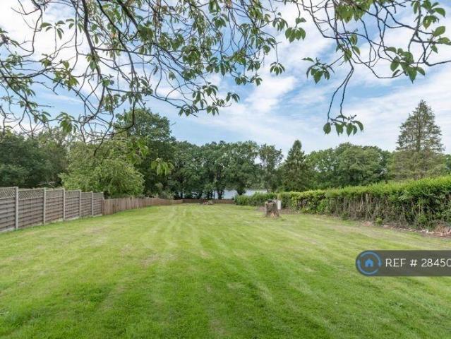 Bungalow for rent in Alderminster, Warwickshire