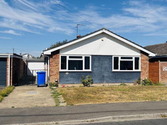 Bungalow for rent in Fenside, Boston