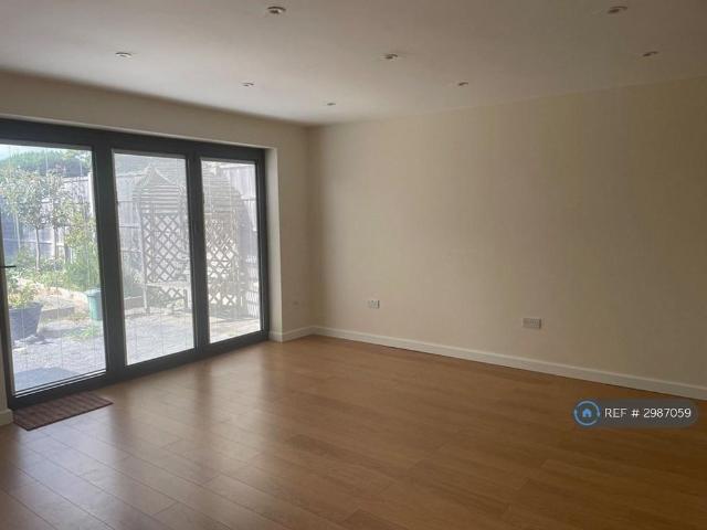 House for rent in Bedford