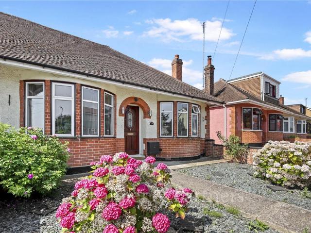 Bungalow for rent in Westbourne, Key Street