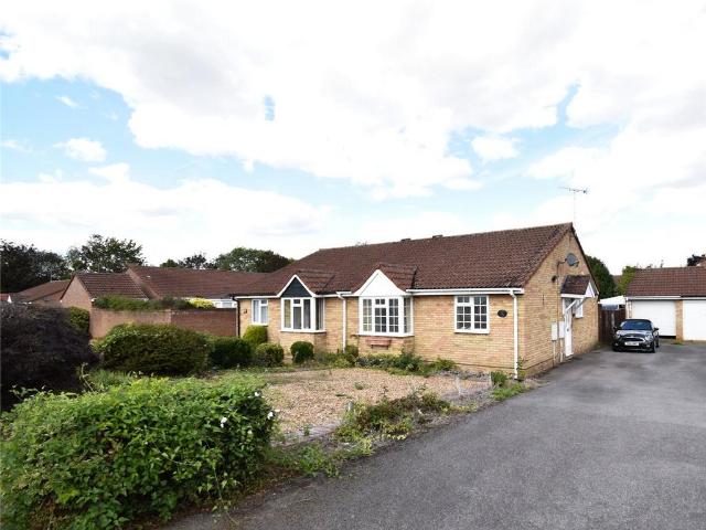Bungalow for rent in Arbury, Cambridgeshire