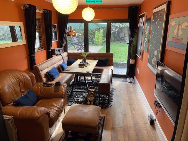 Bungalow for rent in Wollaton Park, Haddon