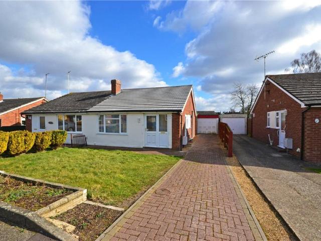 Bungalow for rent in Arbury, Cambridgeshire