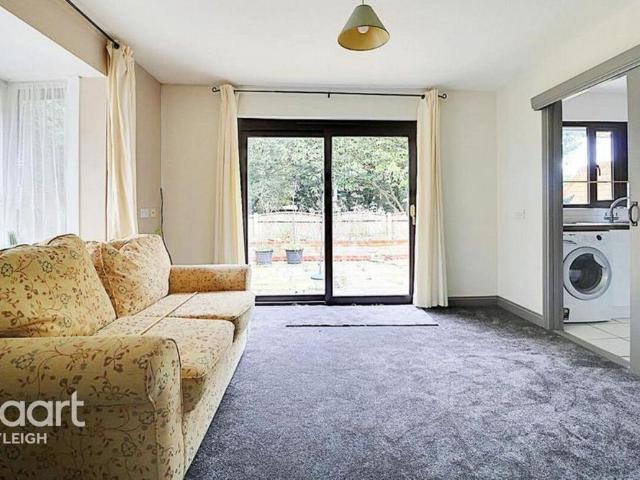 House for rent in Lee Chapel, Essex