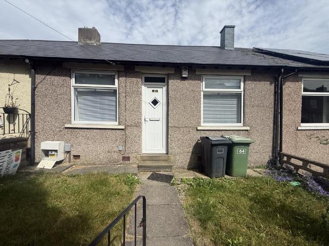 Bungalow for rent in Marsh, Huddersfield