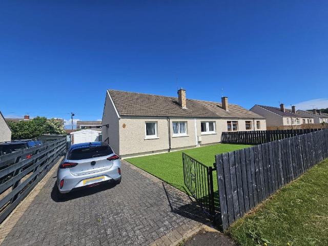 Bungalow for rent in Longniddry, Scotland