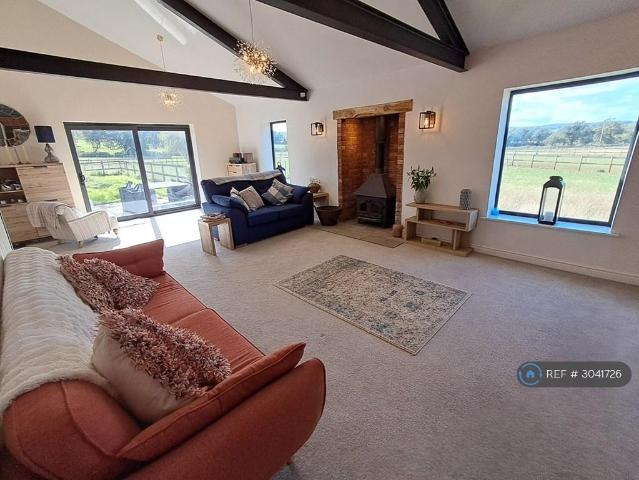 Bungalow for rent in Budlake, Devon