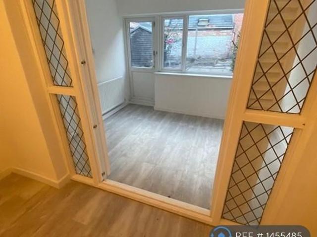 House for rent in Belgrave, Old Wharf