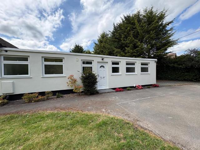 Bungalow for rent in Berkswell, West Midlands