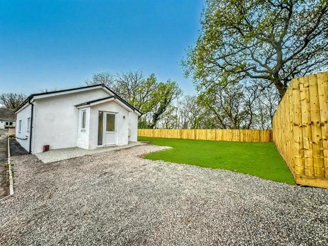 Bungalow for rent in Devauden