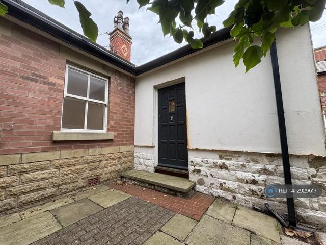 Bungalow for rent in St Annes, Lytham