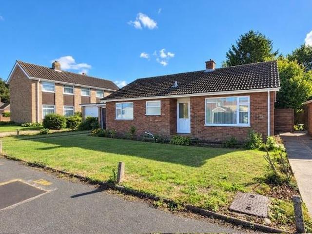 Bungalow for rent in Toftwood, Breckland