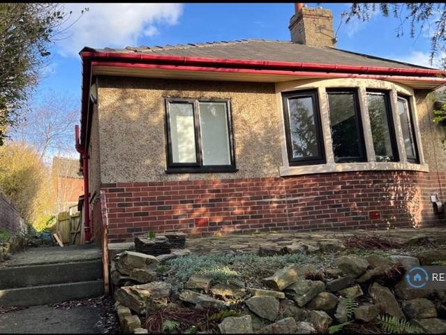 Bungalow for rent in Four Lane Ends, Blackburn