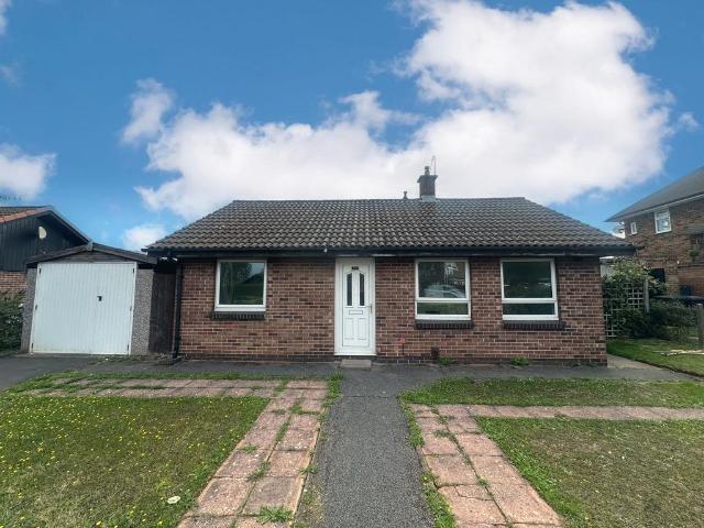 Bungalow for rent in Assarts Farm Estate, Attenborough