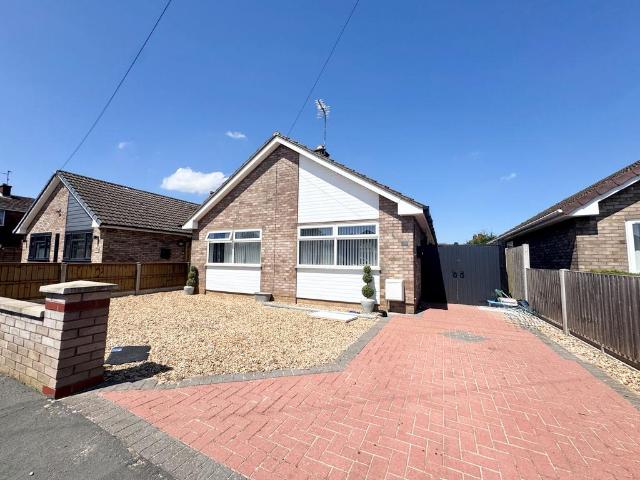 Bungalow for rent in Four Gotes, Cambridgeshire