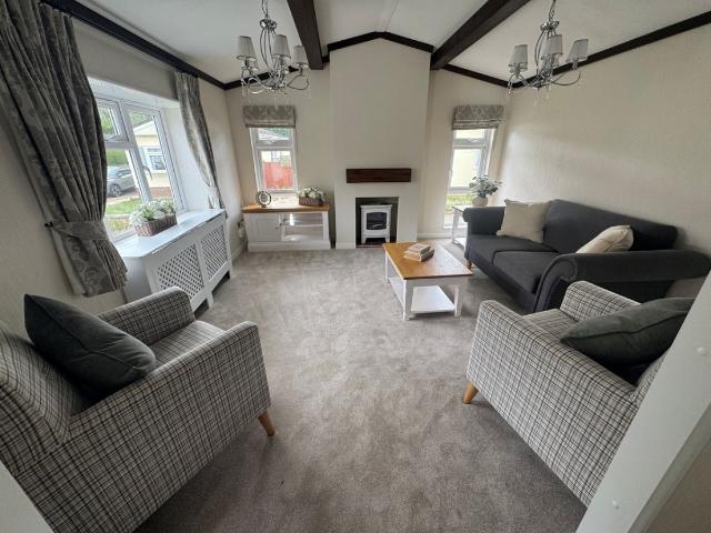 House for rent in Fole, Surrey
