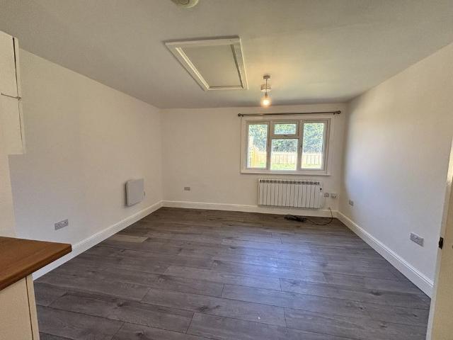 House for rent in Ashlyns Estate, Pouchen End