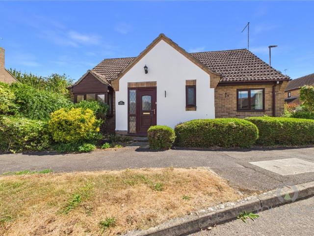 Bungalow for rent in Oundle