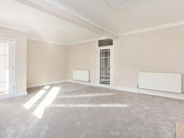 House for rent in Clewer Village, Windsor