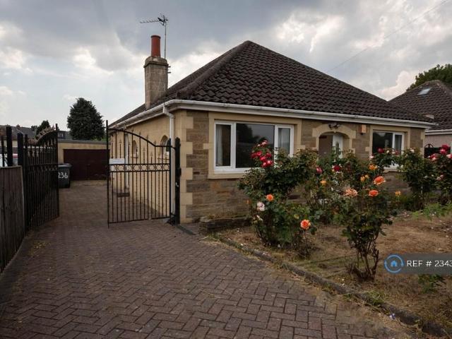 Bungalow for rent in Thornbury, West Yorkshire