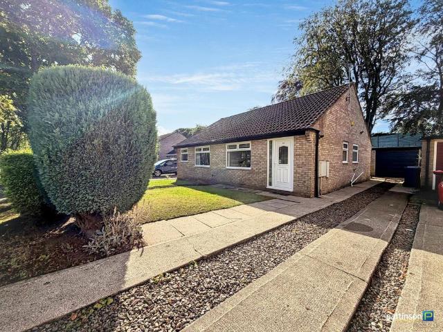 Bungalow for rent in Kingston Park, Newcastle upon Tyne