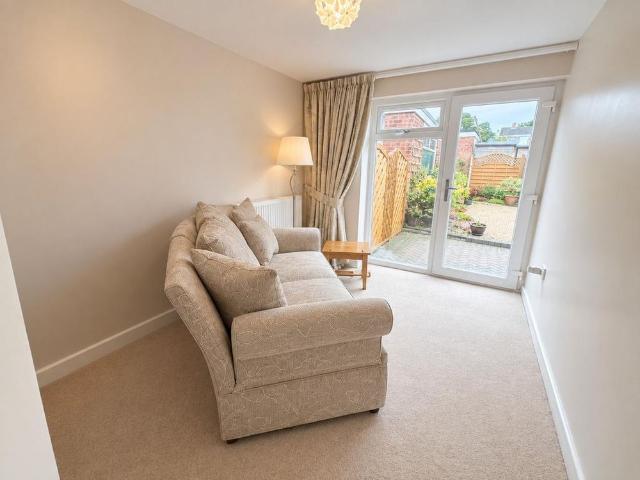 House for rent in Broomhill, Chadsmoor