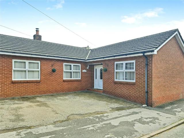 Bungalow for rent in Kirkbride